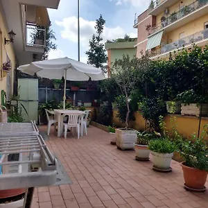 https://adrian-house.it-romehotels.com