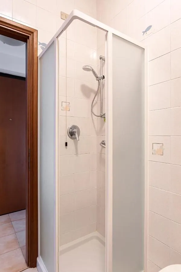 Comfy Apartment In Corso Como Milán Italia